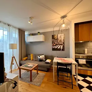  Apartment Stylecomfort Flamingo House