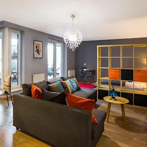 Designomania - Nadwiślańska 11 , Kraków Polska